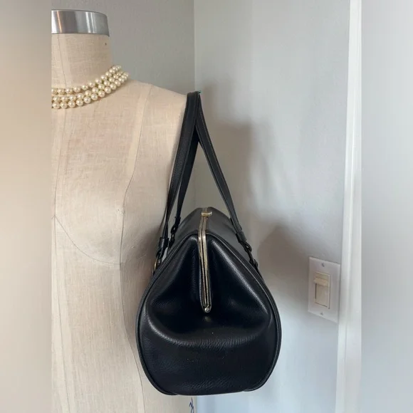 1960s Extra Large Black Snap Closure Shoulder Bag - Picture 2 of 13